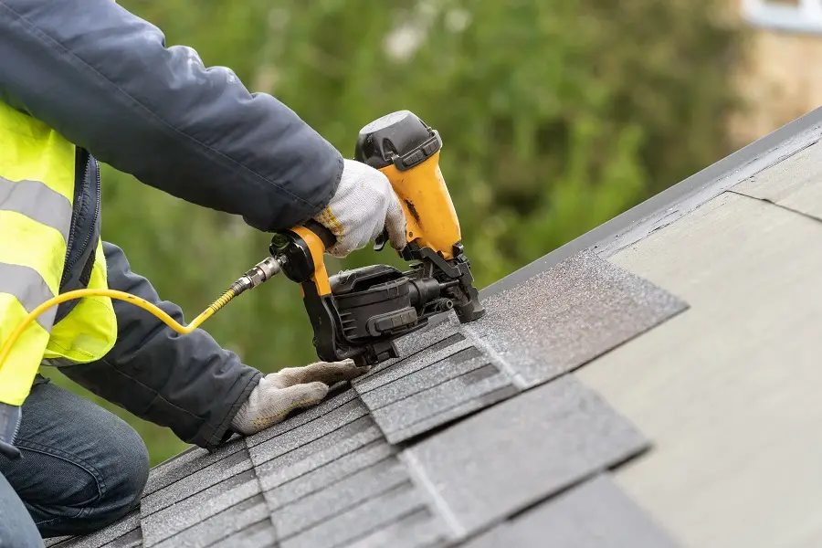 Why Hiring Roofing Services Saves DIY Headaches
