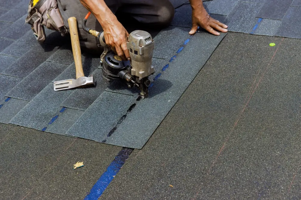 Top 10 Signs You Need to Hire a Local Roofer