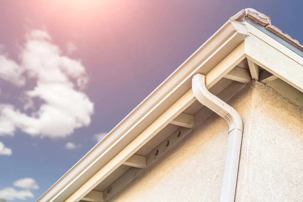 Why Seamless Gutters Are Best for SC Weather