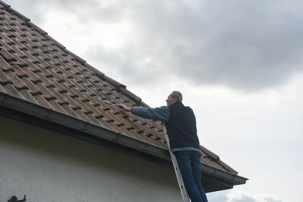 Coordinating Roofing and Gutters Saves Money